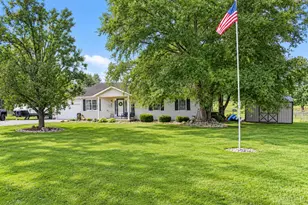 6153 Mad River Rd, New Market Township, OH 45133 - Photo 2