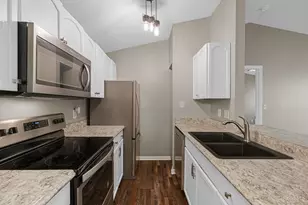 5981 Meadow Creek Dr, Miami Township, OH 45150 - Photo 8
