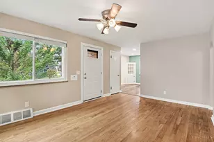 7418 Plainfield Rd, Deer Park, OH 45236 - Photo 8