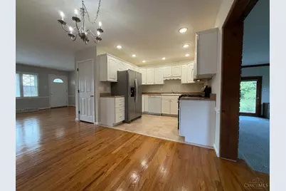 5786 Fourson Drive, Delhi Township, OH 45233 - Photo 6