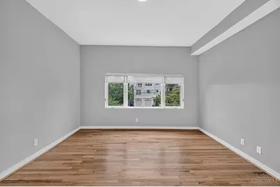 418 Torrence Court #1, Cincinnati, OH 45202 - Photo 2