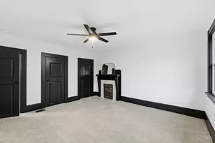 1016 Valley Ln, Cincinnati, OH 45229 - Photo 16