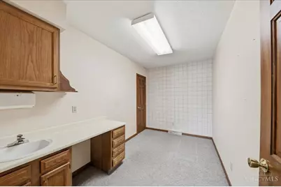 136 N Breiel Boulevard, Middletown, OH 45042 - Photo 16