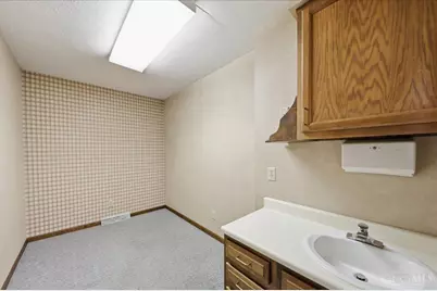 136 N Breiel Boulevard, Middletown, OH 45042 - Photo 18
