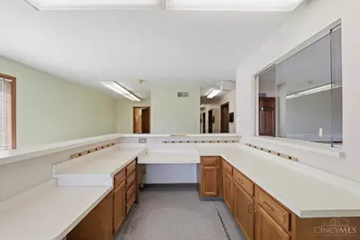 136 N Breiel Boulevard, Middletown, OH 45042 - Photo 12