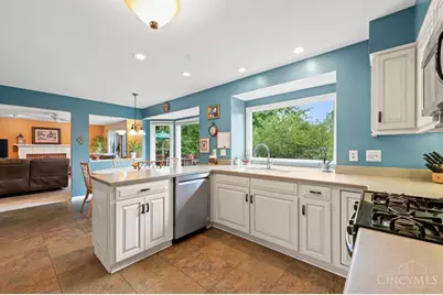 9667 Roundhouse Drive, West Chester, OH 45069 - Photo 12