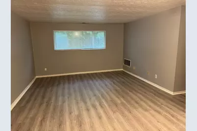 2431 Mustang Drive #15, Cincinnati, OH 45211 - Photo 4