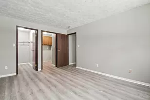 2431 Mustang Dr, Cincinnati, OH 45211 - Photo 18
