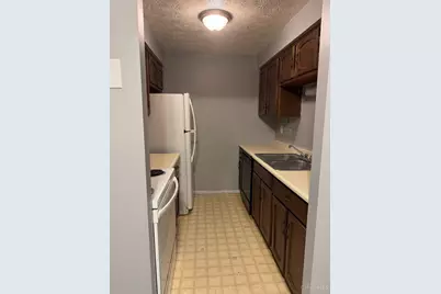 2431 Mustang Drive #15, Cincinnati, OH 45211 - Photo 6
