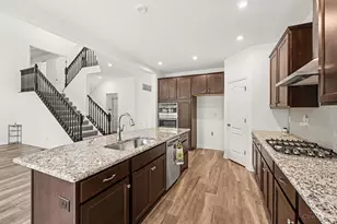 2112 Silver Linden Dr, Tipp City, OH 45371 - Photo 10