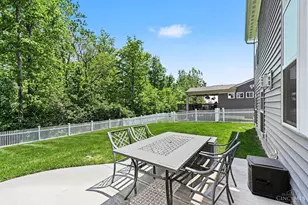 2112 Silver Linden Dr, Tipp City, OH 45371 - Photo 40