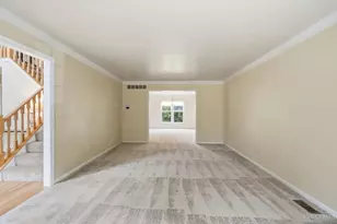 10934 Fallstone Dr, Springdale, OH 45246 - Photo 12