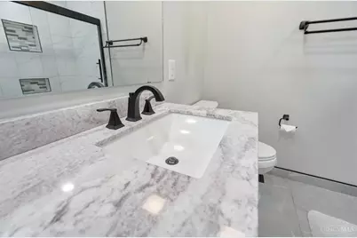 10934 Fallstone Drive, Cincinnati, OH 45246 - Photo 62