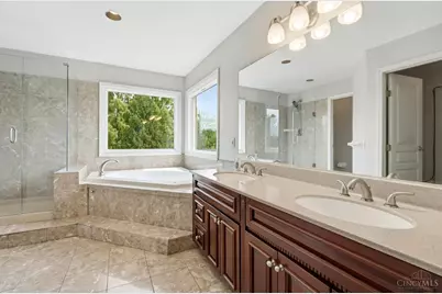 10934 Fallstone Drive, Cincinnati, OH 45246 - Photo 50