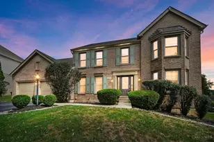 10934 Fallstone Dr, Cincinnati, OH 45246 - Photo 1