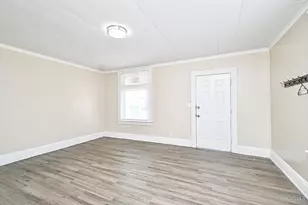 303 Walnut St, Elmwood Place, OH 45216 - Photo 6