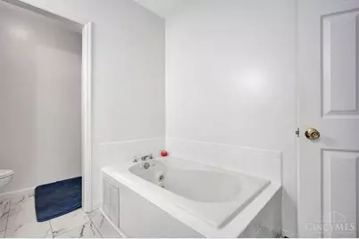 7893 Jessies Way #303, Fairfield Township, OH 45011 - Photo 12