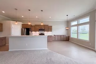 4370 Waters Edge Ln, Turtle Creek Township, OH 45036 - Photo 2