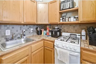 630 Straight Street, Cincinnati, OH 45219 - Photo 6