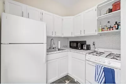 630 Straight Street, Cincinnati, OH 45219 - Photo 16