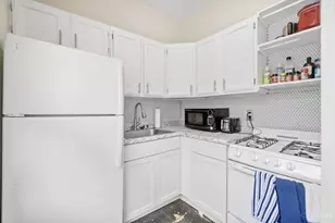 630 Straight St, Cincinnati, OH 45219 - Photo 16