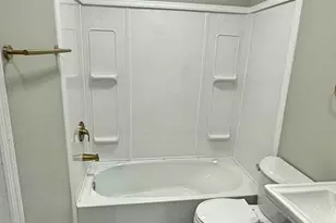 2319 Chickasaw St, Cincinnati, OH 45219 - Photo 18