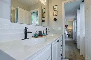 1732 Fullerton Dr, Springfield Township, OH 45240 - Photo 30