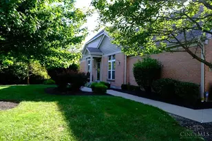 7493 Great Waters Ln, West Chester, OH 45069 - Photo 2