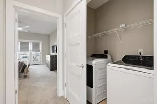 4252 Parkview Dr, Blue Ash, OH 45242 - Photo 14