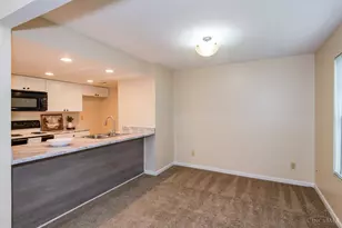8495 Woodgrove Dr, Washington Twp, OH 45458 - Photo 10