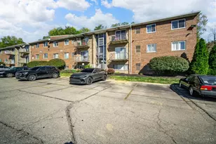 2431 Mustang Dr, Cincinnati, OH 45211 - Photo 4