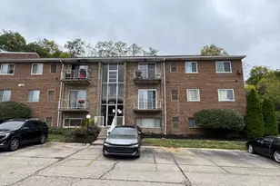 2431 Mustang Dr, Cincinnati, OH 45211 - Photo 1