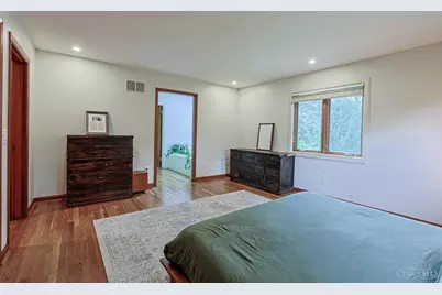 7673 Greenfarms Drive, Springfield Township, OH 45224 - Photo 20