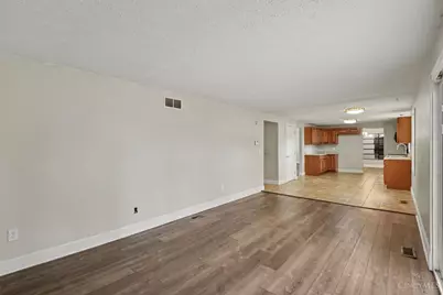 11258 Lodgeview Court, Forest Park, OH 45240 - Photo 10