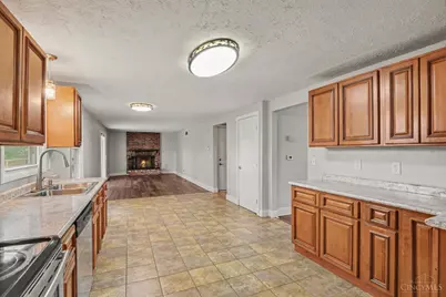11258 Lodgeview Court, Forest Park, OH 45240 - Photo 4