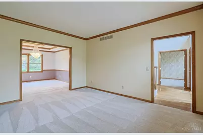 6099 Balsam Drive, Miami Township, OH 45150 - Photo 12