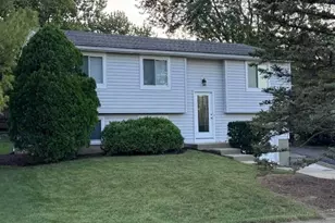 11481 Gravenhurst Dr, Colerain Township, OH 45231 - Photo 2