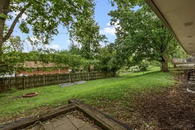 610 Skyview Drive, West Carrollton, OH 45449 - Photo 4