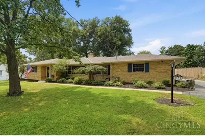8575 Kentland Court, Amberley, OH 45236 - Photo 2