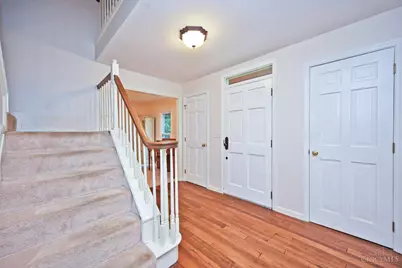 6625 W Knollwood Circle, Miami Township, OH 45140 - Photo 8