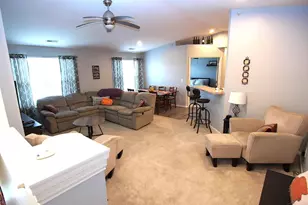 7609 Skyview Cir, Green Township, OH 45248 - Photo 2