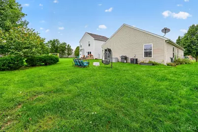 387 Hartford Court, Hamilton Township, OH 45039 - Photo 32