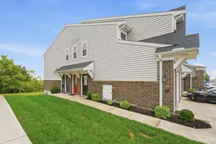 5167 Hazeltine Ln, Turtle Creek Township, OH 45036 - Photo 4