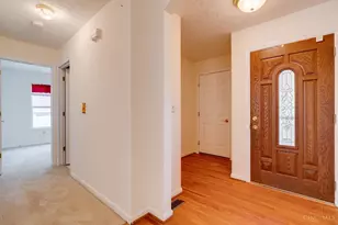 3409 Kleeman Lake Ct, Cincinnati, OH 45211 - Photo 12