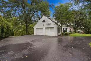 8430 Susann Ln, Cincinnati, OH 45215 - Photo 6