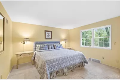 8430 Susann Lane, Cincinnati, OH 45215 - Photo 24
