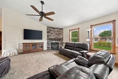 800 Autumn Court, Trenton, OH 45067 - Photo 8