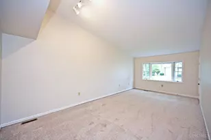 94 Schroder Ln, Hamilton, OH 45013 - Photo 8