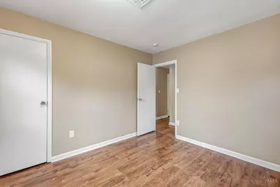 3252 Ainsworth Drive, Colerain Township, OH 45251 - Photo 10