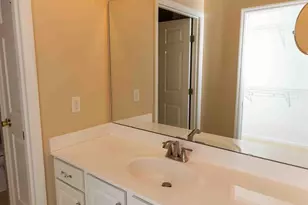 6999 Summit Lake Dr, Green Township, OH 45247 - Photo 16